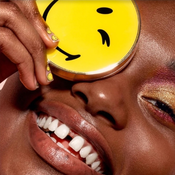 🦋HostPick🦋 CIATÉ LONDON Smiley World Wink On Eyeshadow Palette - Picture 3 of 7